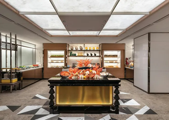 Renaissance Hong Kong Harbour View Hotel